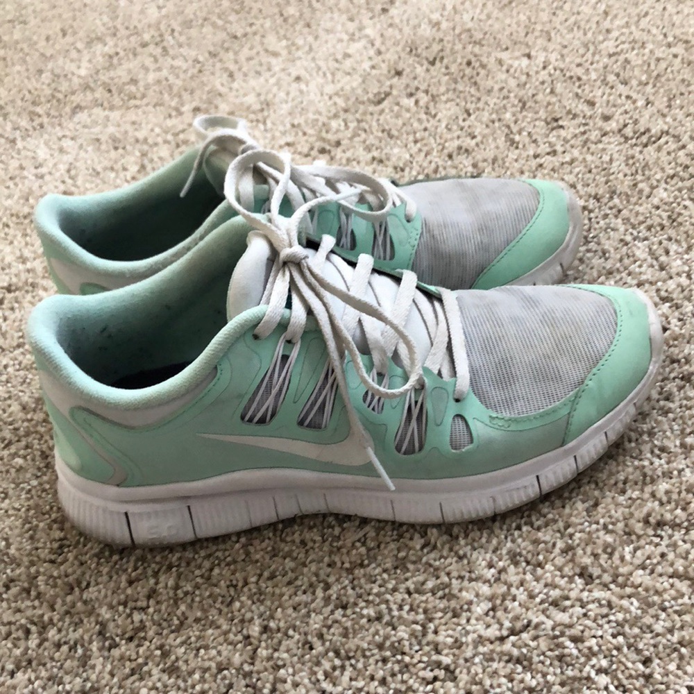 CUSTOM Women’s nike Free 5.0 leopard and mint green size 8